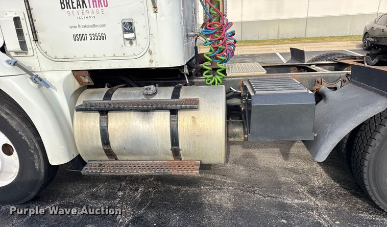 image for item EF2317 1998 International 9100 semi truck