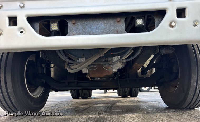 image for item EF2317 1998 International 9100 semi truck