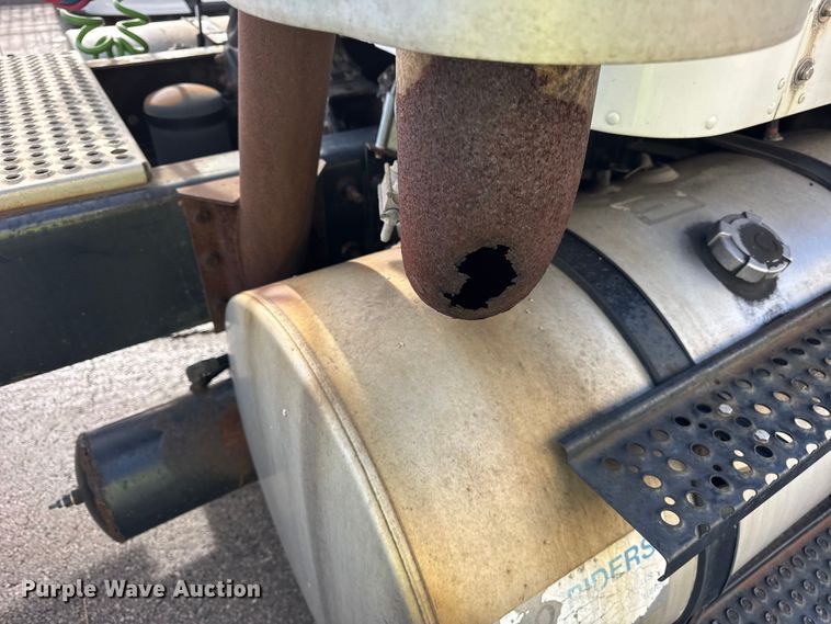 image for item EF2317 1998 International 9100 semi truck