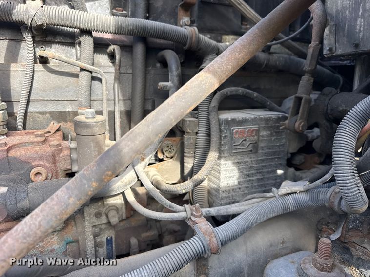 image for item EF2317 1998 International 9100 semi truck