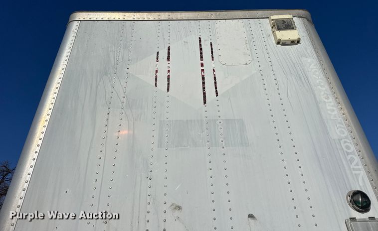 image for item EF2359 2008 Wabash dry van trailer