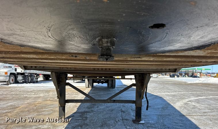 image for item EF2359 2008 Wabash dry van trailer