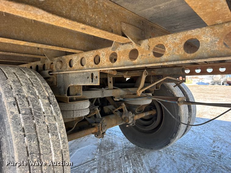 image for item EF2359 2008 Wabash dry van trailer