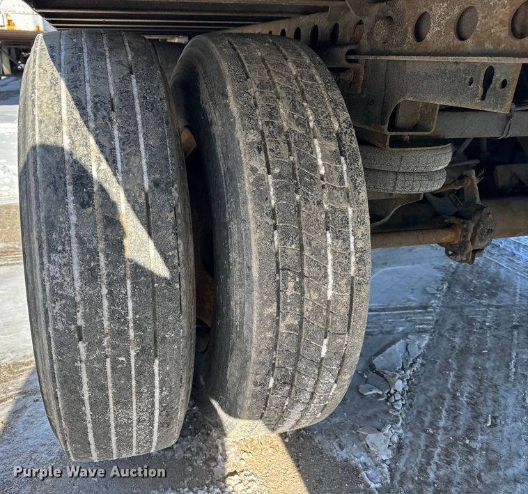 image for item EF2359 2008 Wabash dry van trailer