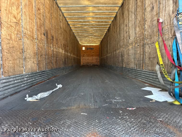 image for item EF2360 2005 Stoughton dry van trailer