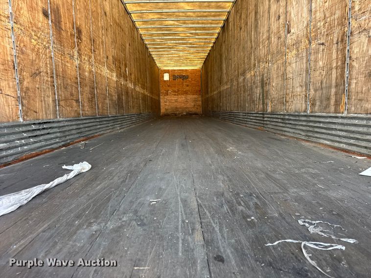 image for item EF2360 2005 Stoughton dry van trailer