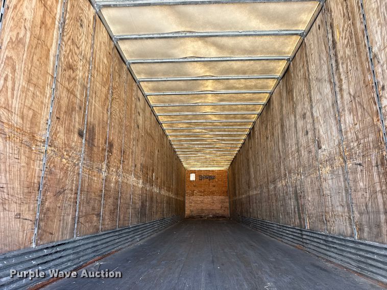 image for item EF2360 2005 Stoughton dry van trailer