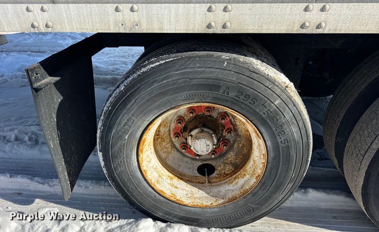 image for item EF2360 2005 Stoughton dry van trailer