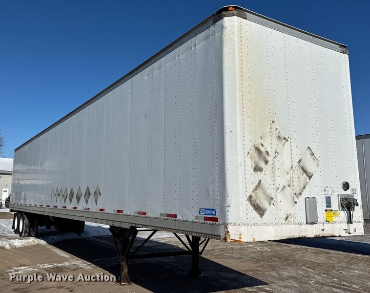 image for item EF2361 2005 Stoughton dry van trailer