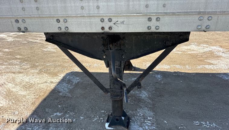 image for item EF2361 2005 Stoughton dry van trailer