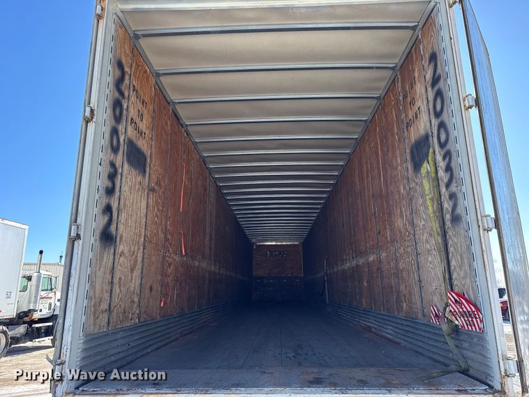 image for item EF2361 2005 Stoughton dry van trailer