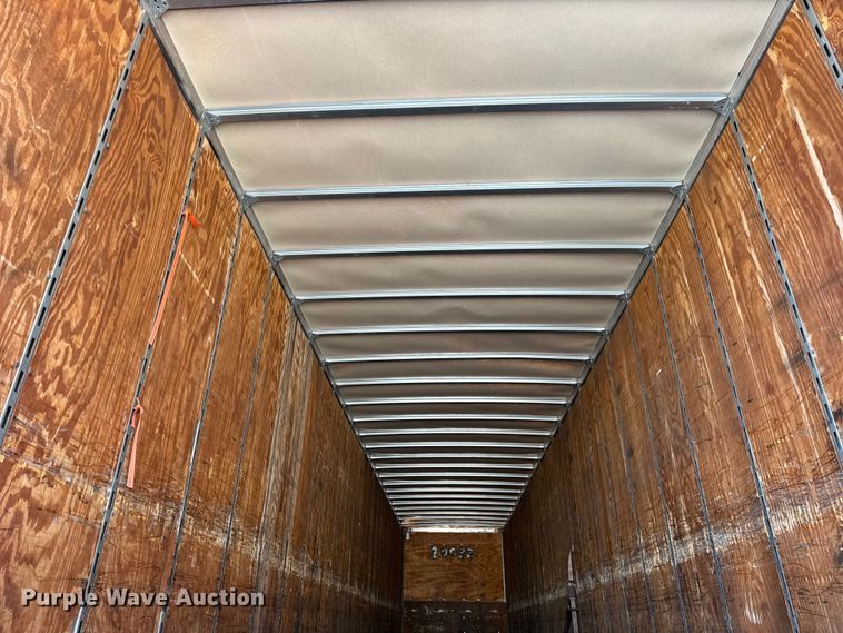 image for item EF2361 2005 Stoughton dry van trailer