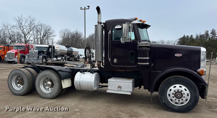 image for item EF2394 1994 Peterbilt 378 semi truck