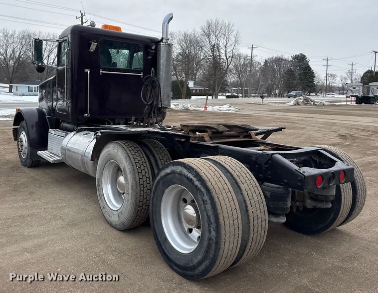 image for item EF2394 1994 Peterbilt 378 semi truck
