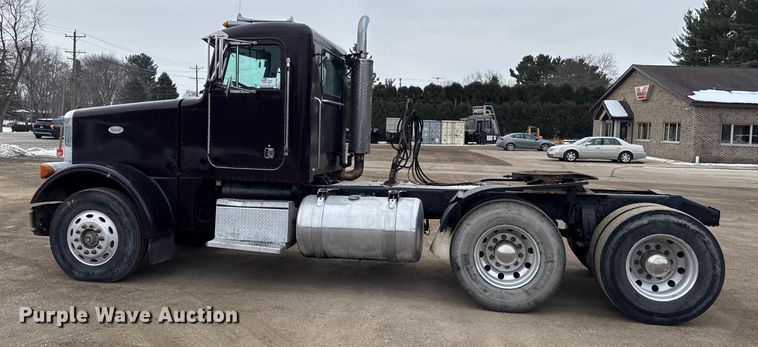image for item EF2394 1994 Peterbilt 378 semi truck