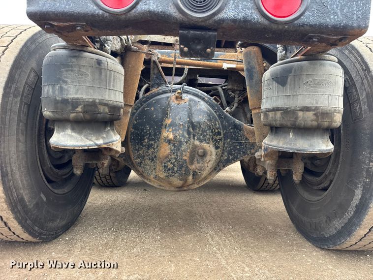 image for item EF2394 1994 Peterbilt 378 semi truck