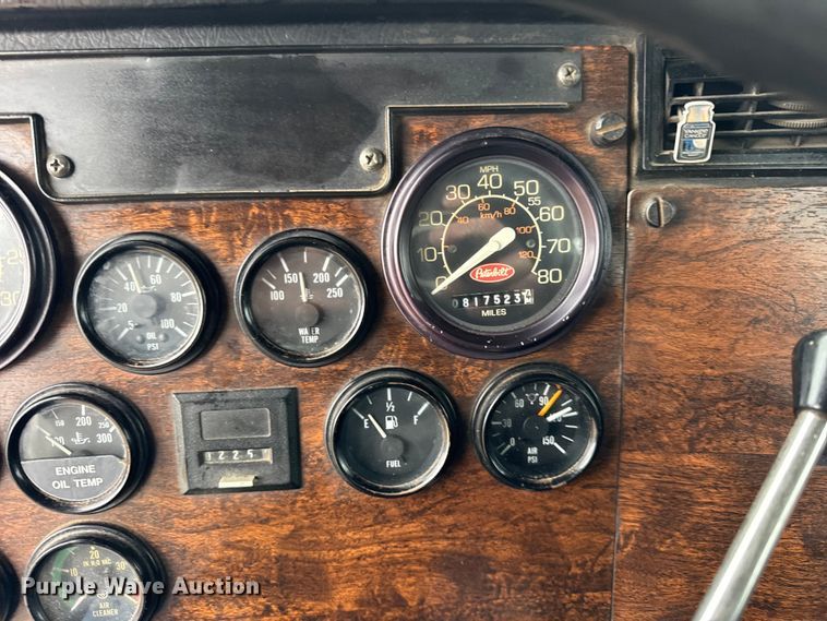 image for item EF2394 1994 Peterbilt 378 semi truck