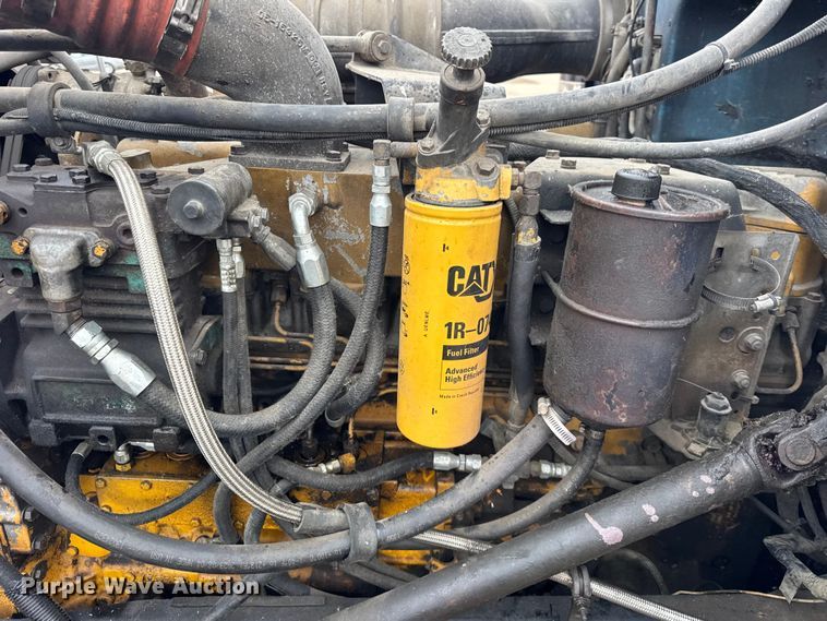 image for item EF2394 1994 Peterbilt 378 semi truck