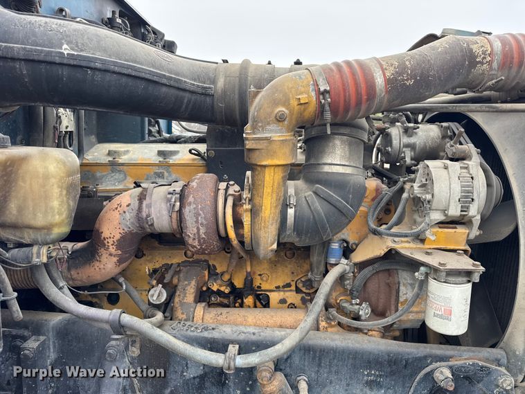 image for item EF2394 1994 Peterbilt 378 semi truck