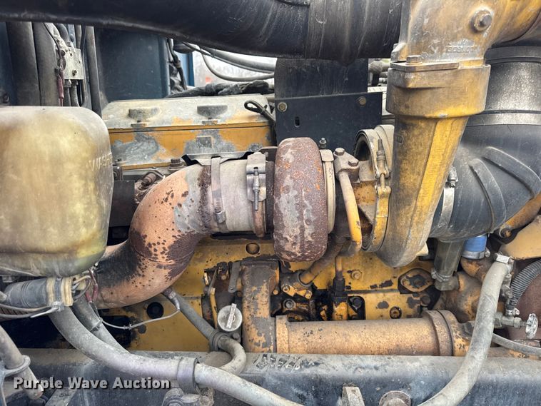 image for item EF2394 1994 Peterbilt 378 semi truck