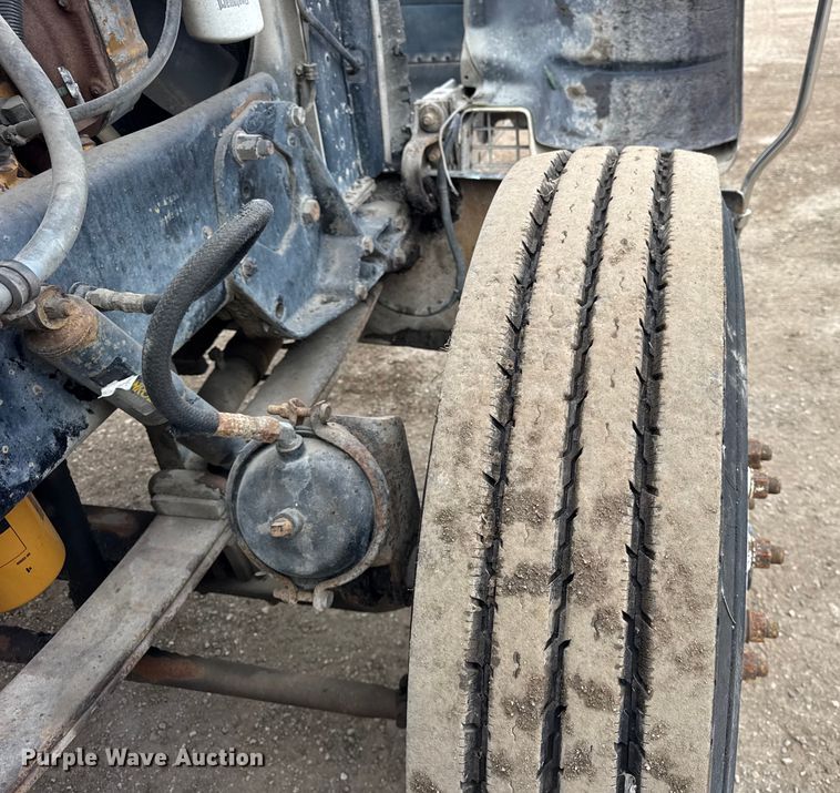 image for item EF2394 1994 Peterbilt 378 semi truck