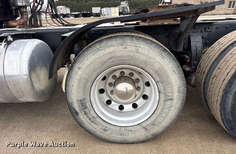 image for item EF2394 1994 Peterbilt 378 semi truck