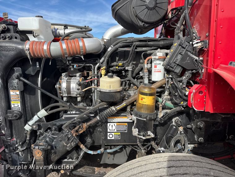 image for item EG2005 2012 Peterbilt 384 semi truck