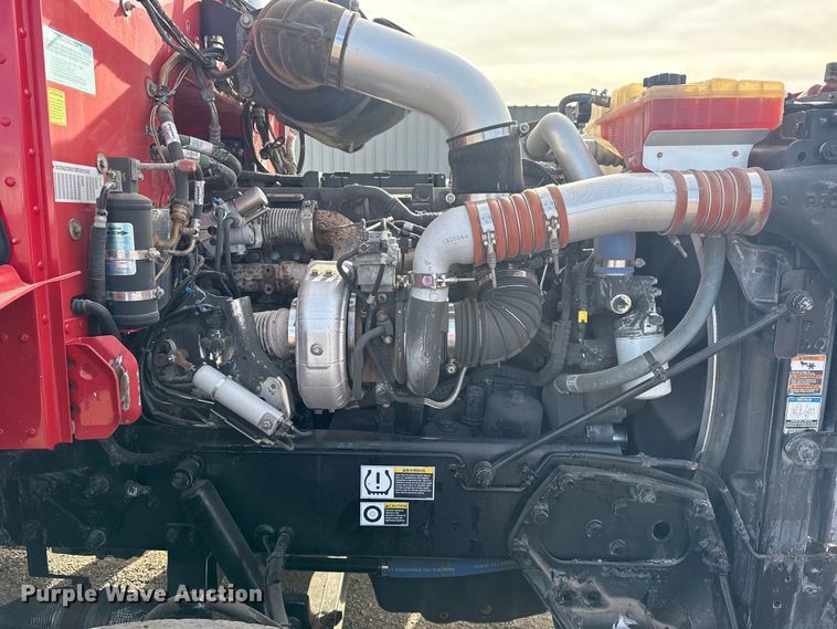 image for item EG2005 2012 Peterbilt 384 semi truck