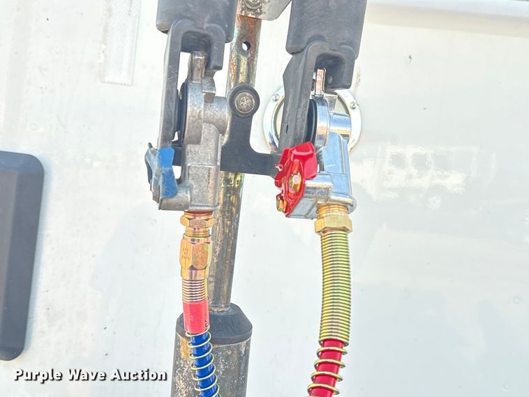 image for item EG2050 2014 Kenworth T680 semi truck