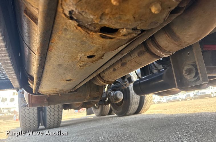 image for item EG2050 2014 Kenworth T680 semi truck