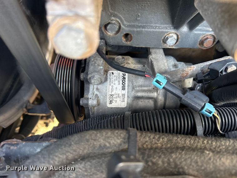 image for item EG2050 2014 Kenworth T680 semi truck