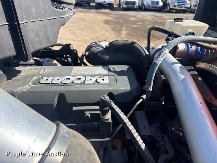 image for item EG2050 2014 Kenworth T680 semi truck