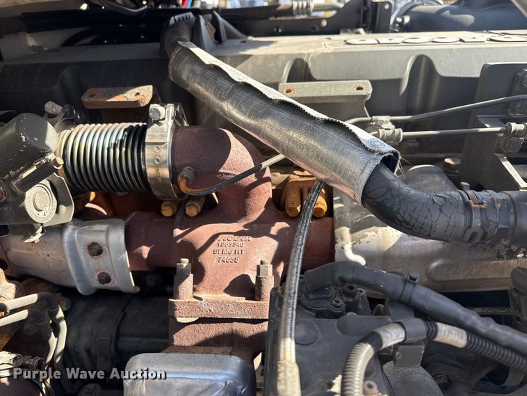 image for item EG2050 2014 Kenworth T680 semi truck