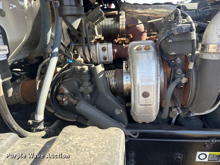 image for item EG2050 2014 Kenworth T680 semi truck