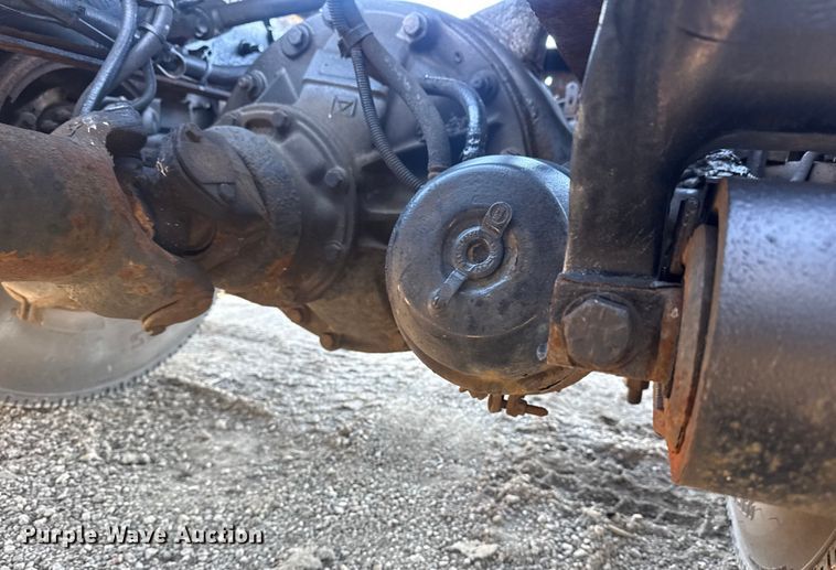 image for item EG2062 2002 Freightliner Century Class semi truck