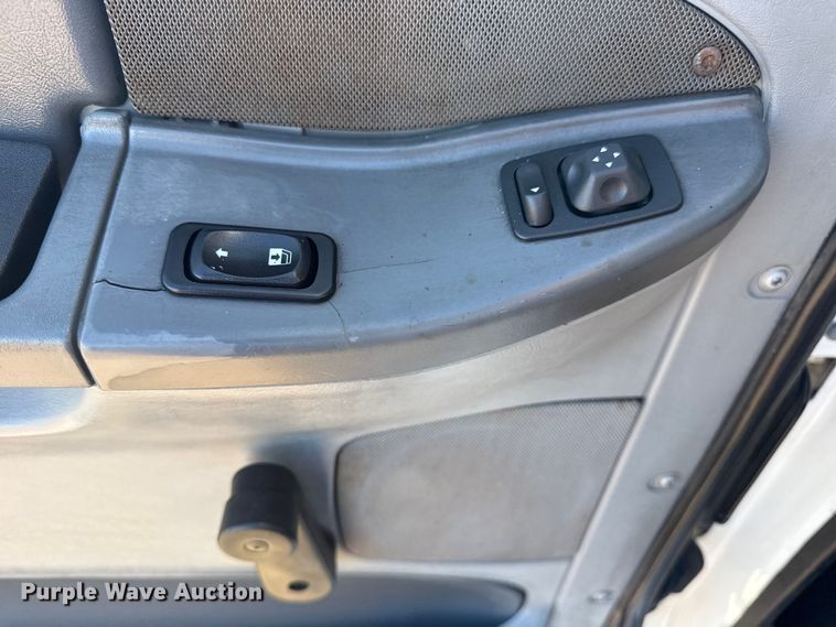 image for item EG2062 2002 Freightliner Century Class semi truck