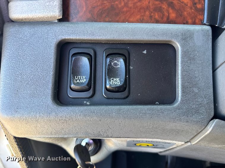 image for item EG2062 2002 Freightliner Century Class semi truck