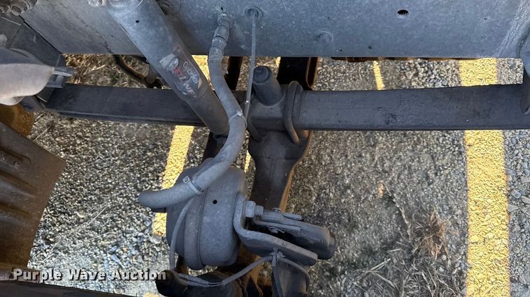 image for item EN0477 2013 Freightliner Cascadia semi truck