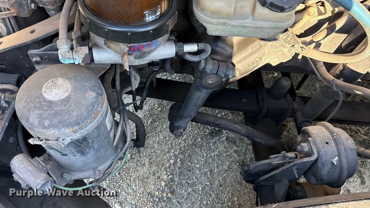 image for item EN0477 2013 Freightliner Cascadia semi truck