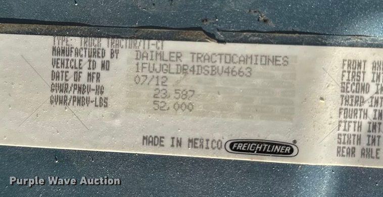 image for item EN0477 2013 Freightliner Cascadia semi truck