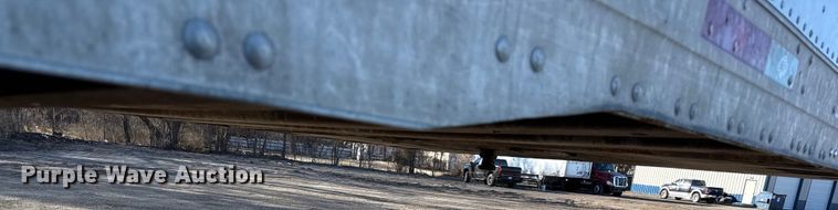 image for item EN0480 2013 Utility Trailer VS2DX dry van trailer