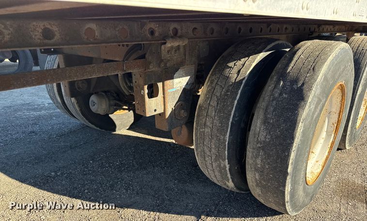 image for item EN0480 2013 Utility Trailer VS2DX dry van trailer