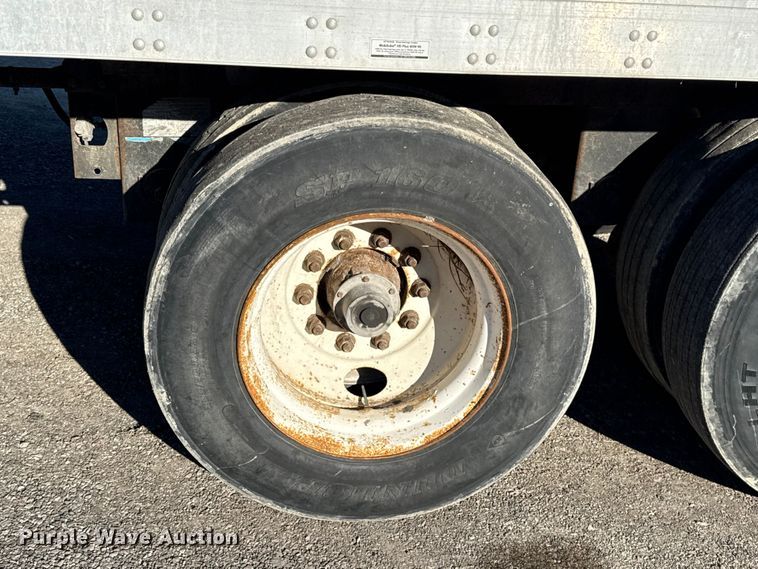 image for item EN0480 2013 Utility Trailer VS2DX dry van trailer