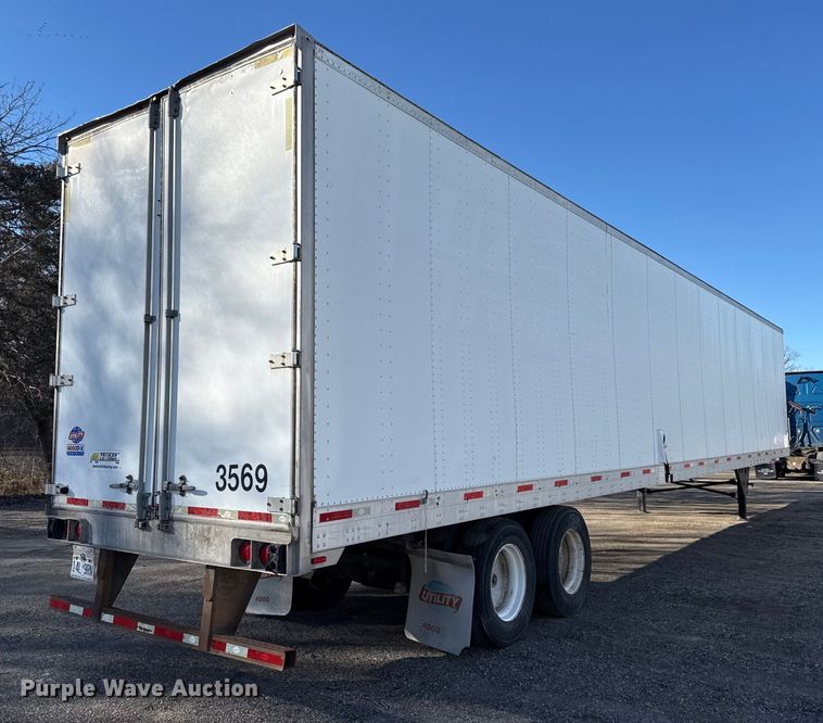 image for item EN0481 2013 Utility Trailer VS2DX dry van trailer