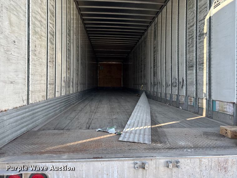 image for item EN0481 2013 Utility Trailer VS2DX dry van trailer