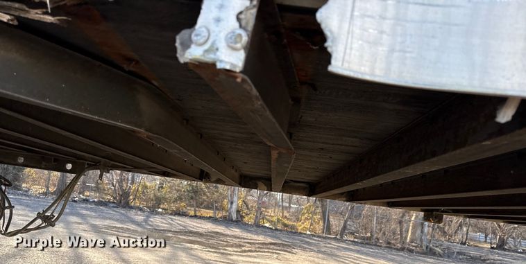 image for item EN0481 2013 Utility Trailer VS2DX dry van trailer