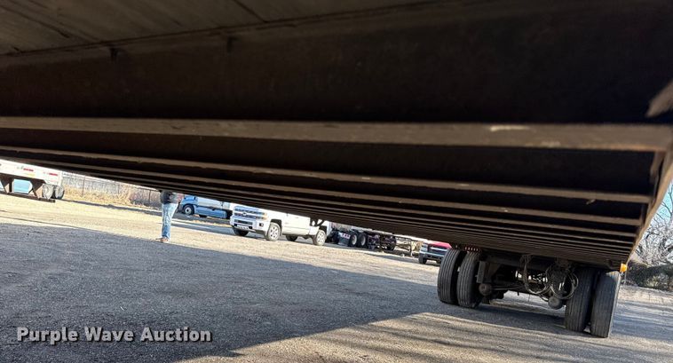 image for item EN0481 2013 Utility Trailer VS2DX dry van trailer