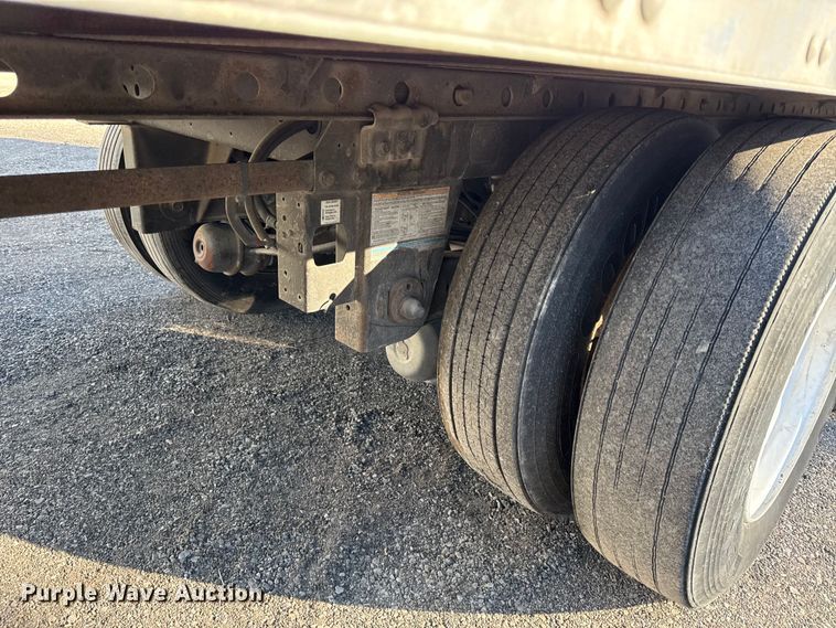 image for item EN0481 2013 Utility Trailer VS2DX dry van trailer