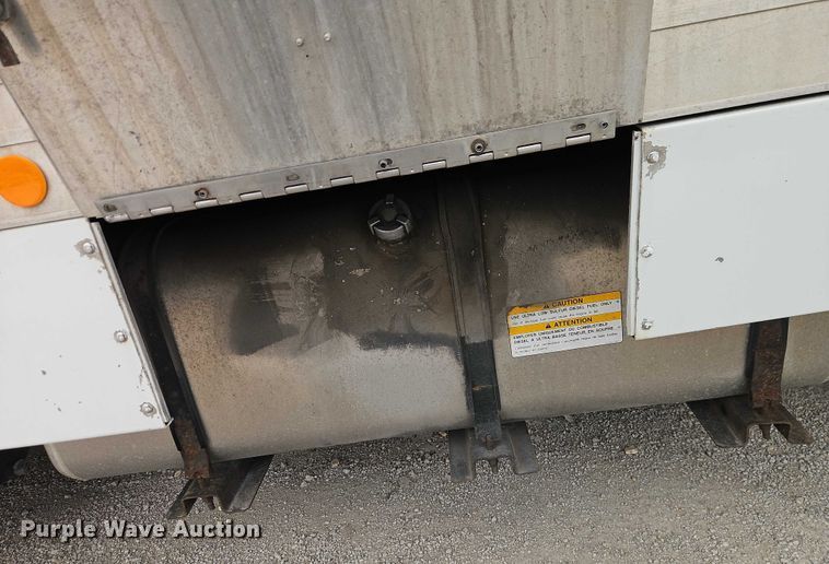 image for item EO4925 2011 Hino 268 box truck