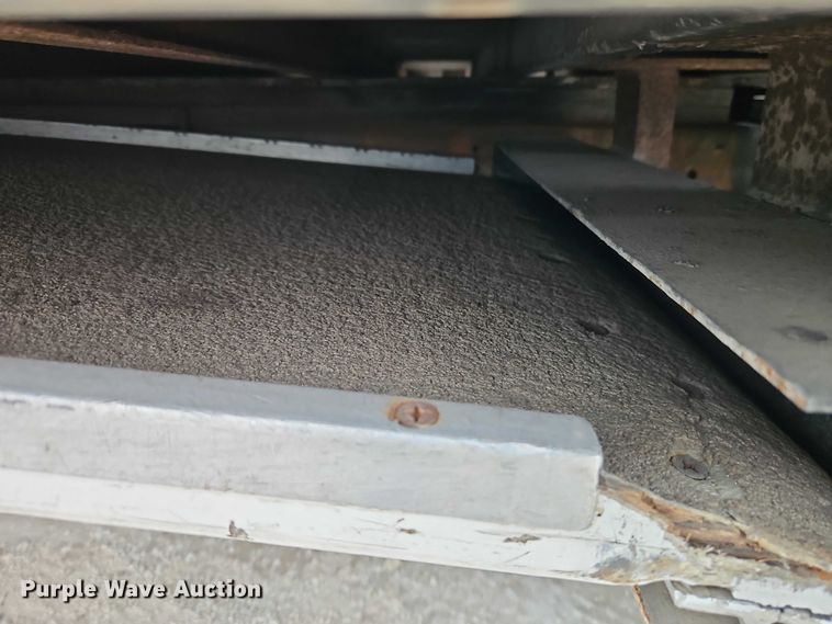 image for item EO4925 2011 Hino 268 box truck